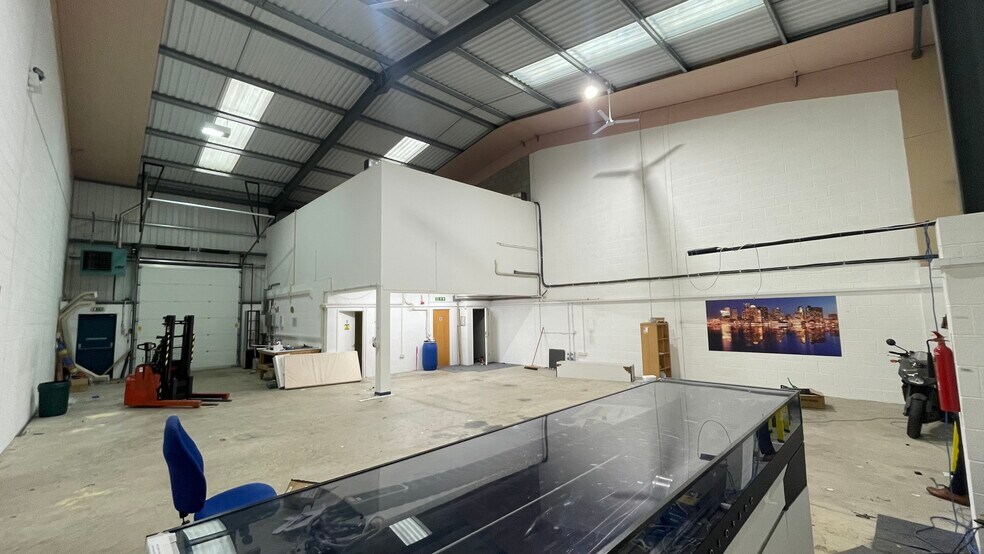 Ufton Rd, Harbury à vendre - Photo du bâtiment - Image 3 de 9