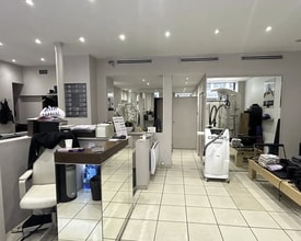 37 Bis Rue Du Colisée, Paris for lease Interior Photo- Image 2 of 2