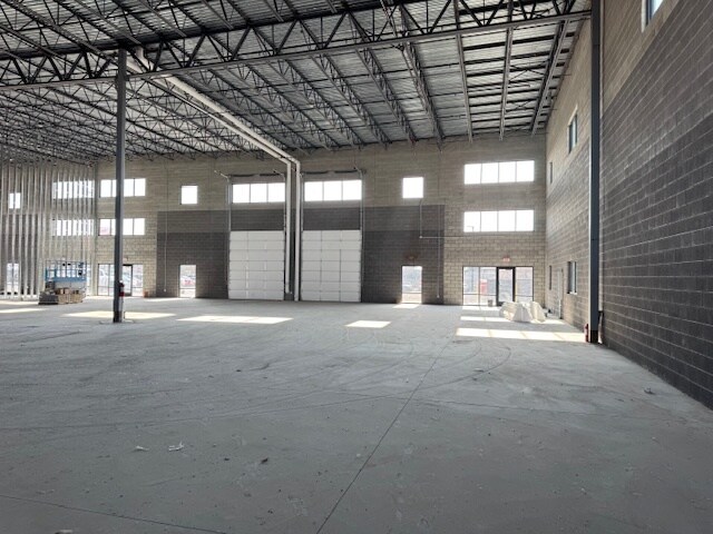 1353 W 130 S, Orem, UT à louer - Photo du bâtiment - Image 3 de 13