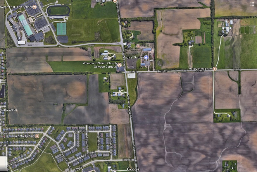 Lundstrom & Wolfs Crossing, Aurora, IL for sale - Primary Photo - Image 1 of 1