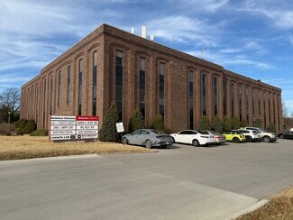 More details for 400 E Red Bridge Rd, Kansas City, MO - Multiple Space Uses for Lease