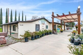 Plus de détails pour 1450-1454 E 6th St, Beaumont, CA - Commerce de détail à louer