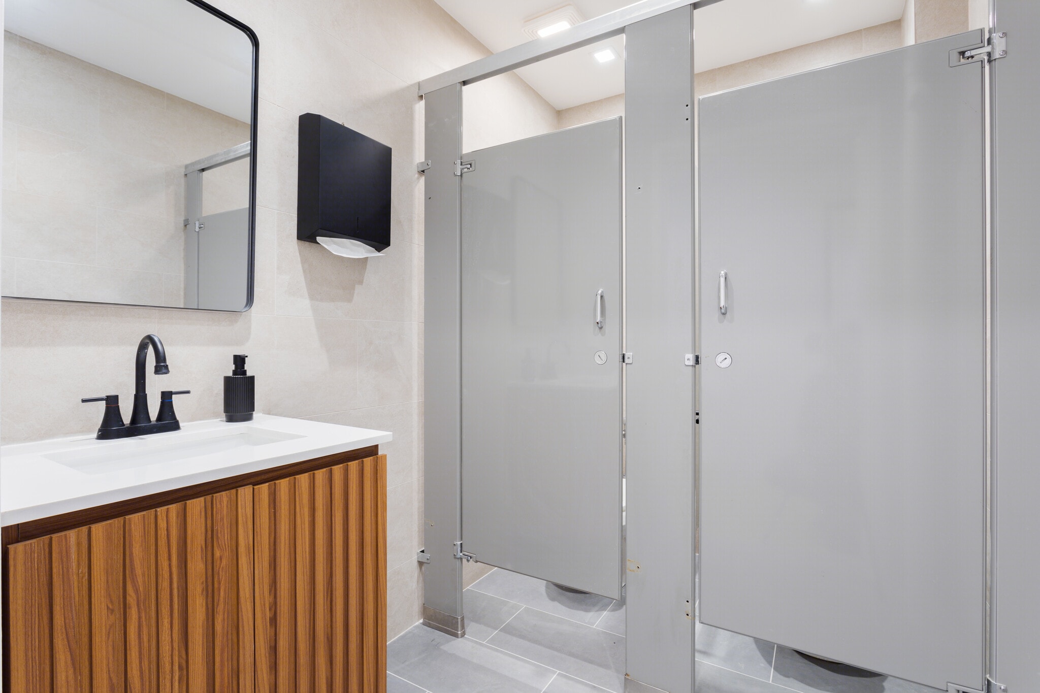 307 Fifth Ave, New York, NY à louer Photo intérieure- Image 1 de 4