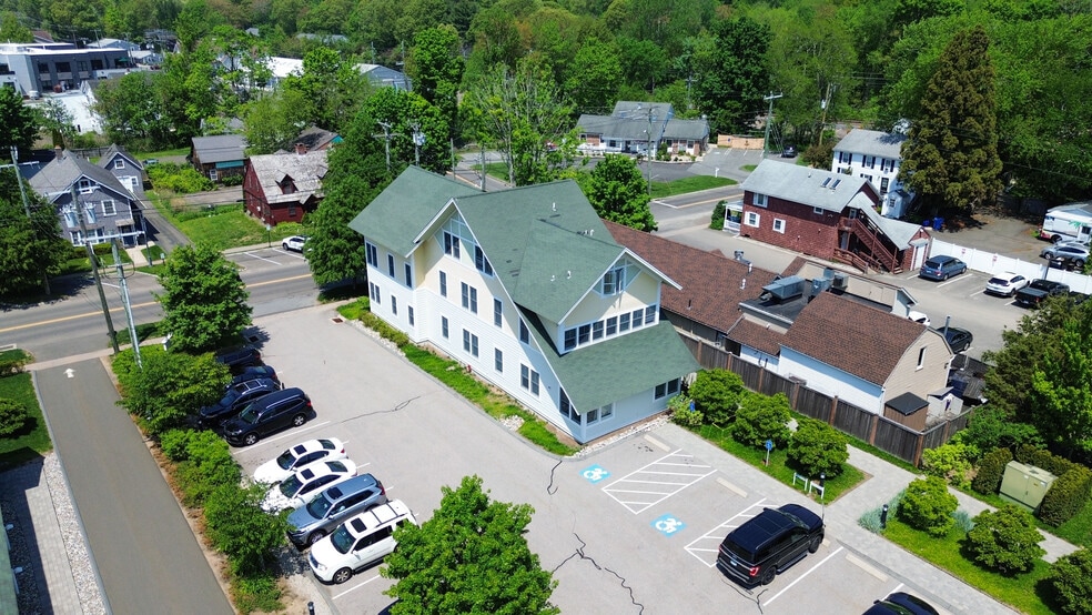90 Wall St, Madison, CT à louer - Photo du bâtiment - Image 3 de 18