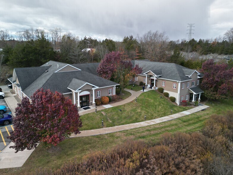 1460 Route 17M, Chester, NY à louer - Photo du bâtiment - Image 2 de 35