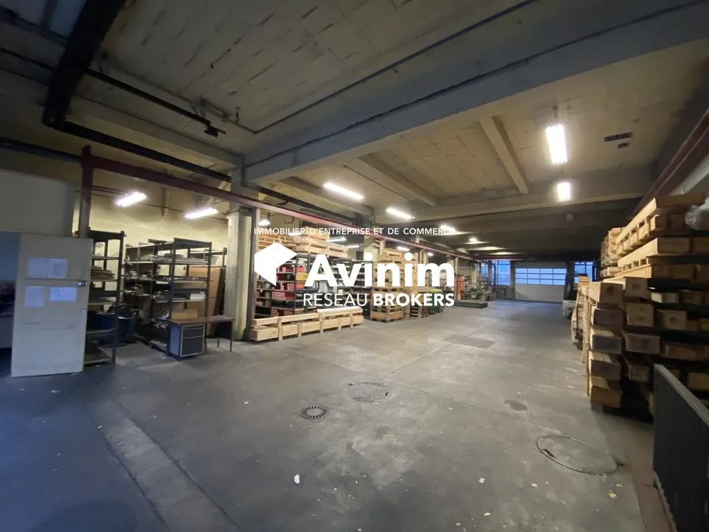 Flex in Grenoble for sale Building Photo- Image 1 of 25