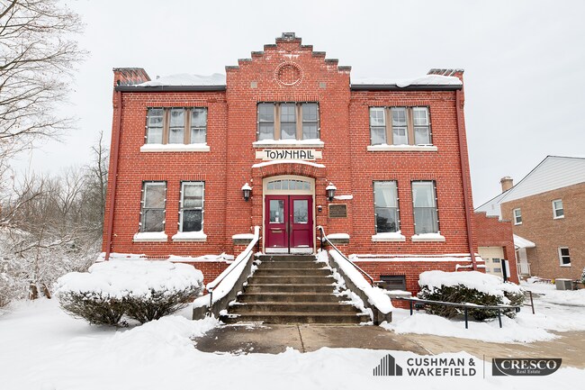 Plus de détails pour 9546 Brandywine Rd, Northfield, OH - Commerce de détail à louer