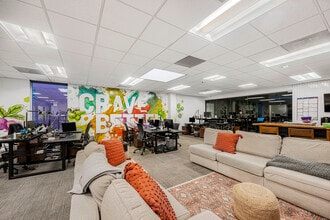 445 N Wells St, Chicago, IL for lease Interior Photo- Image 2 of 9