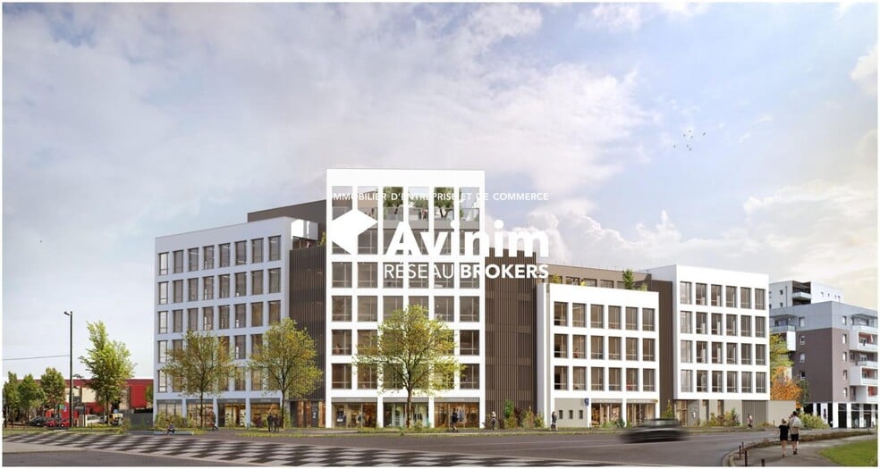 Retail in Échirolles for lease - Building Photo - Image 2 of 2