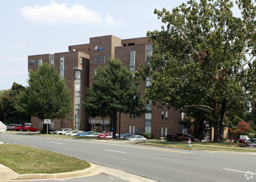 1651 Old Meadow Rd, McLean, VA for lease - Primary Photo - Image 1 of 8