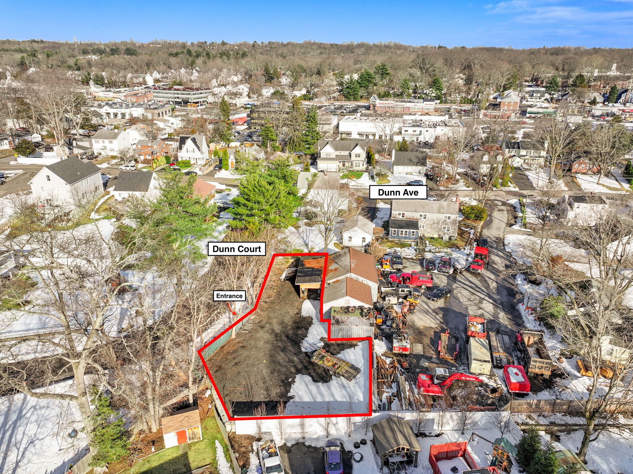 28 Dunn Ave, Stamford, CT for lease Primary Photo- Image 1 of 7