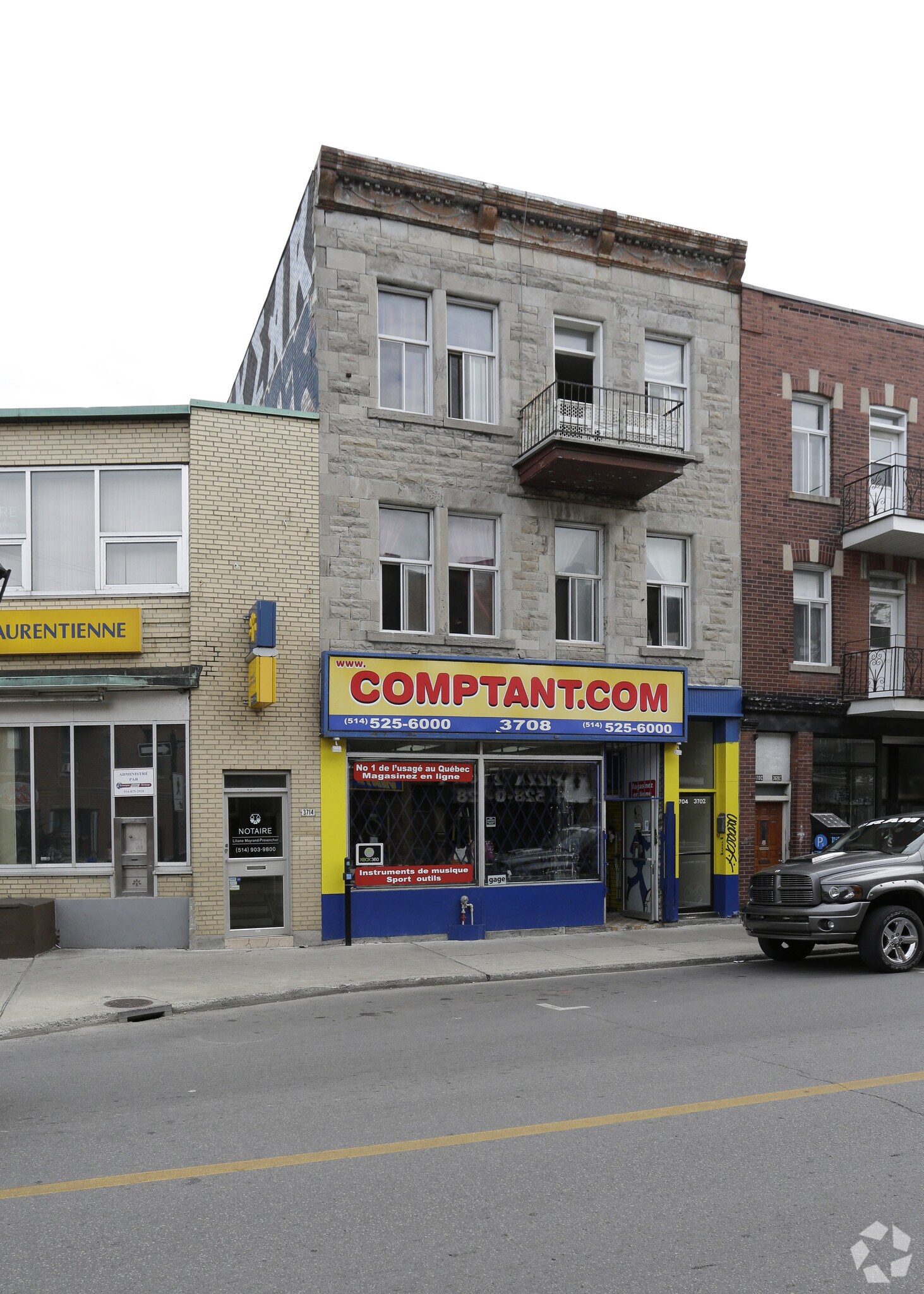 3702-3708 St Ontario E, Montréal, QC à vendre Photo principale- Image 1 de 1