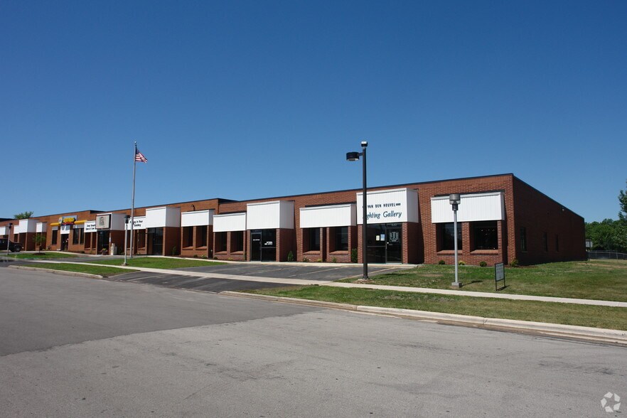 920 & 922-940 Oak St, De Pere, WI à louer - Photo principale - Image 1 de 1