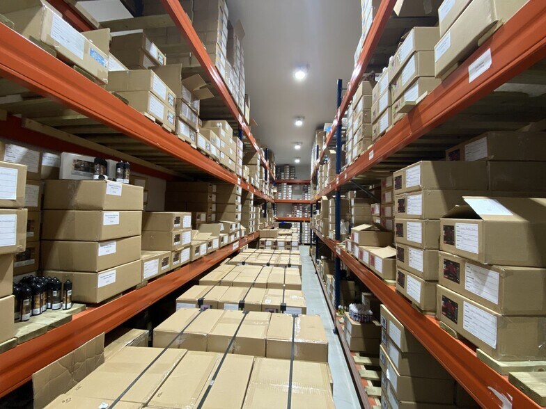 20 Wadsworth Rd, Greenford à louer - Photo intérieure - Image 3 de 8