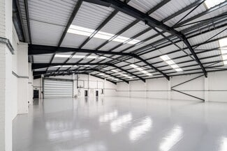 More details for Units 3 & 4, Bracknell Business Centre, Downmill Rd, Bracknell - Industrial for Lease