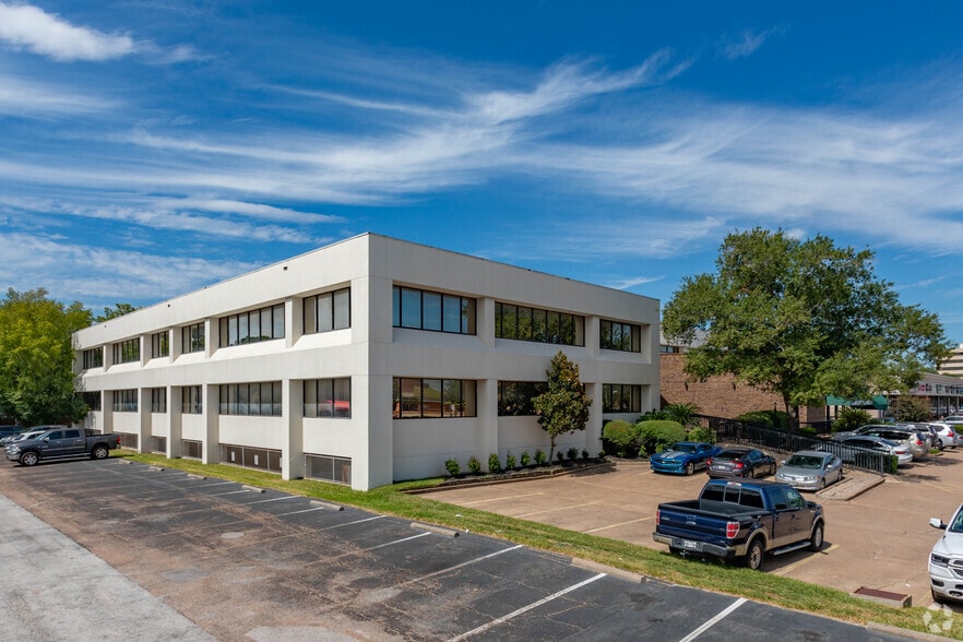 955 Dairy Ashford Rd, Houston, TX for lease - Primary Photo - Image 1 of 7