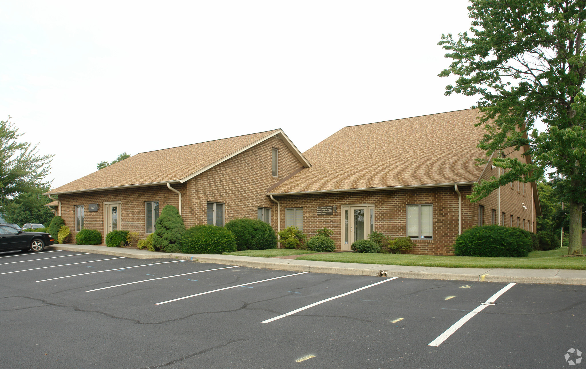 4346 Starkey Rd, Roanoke, VA for sale Primary Photo- Image 1 of 1