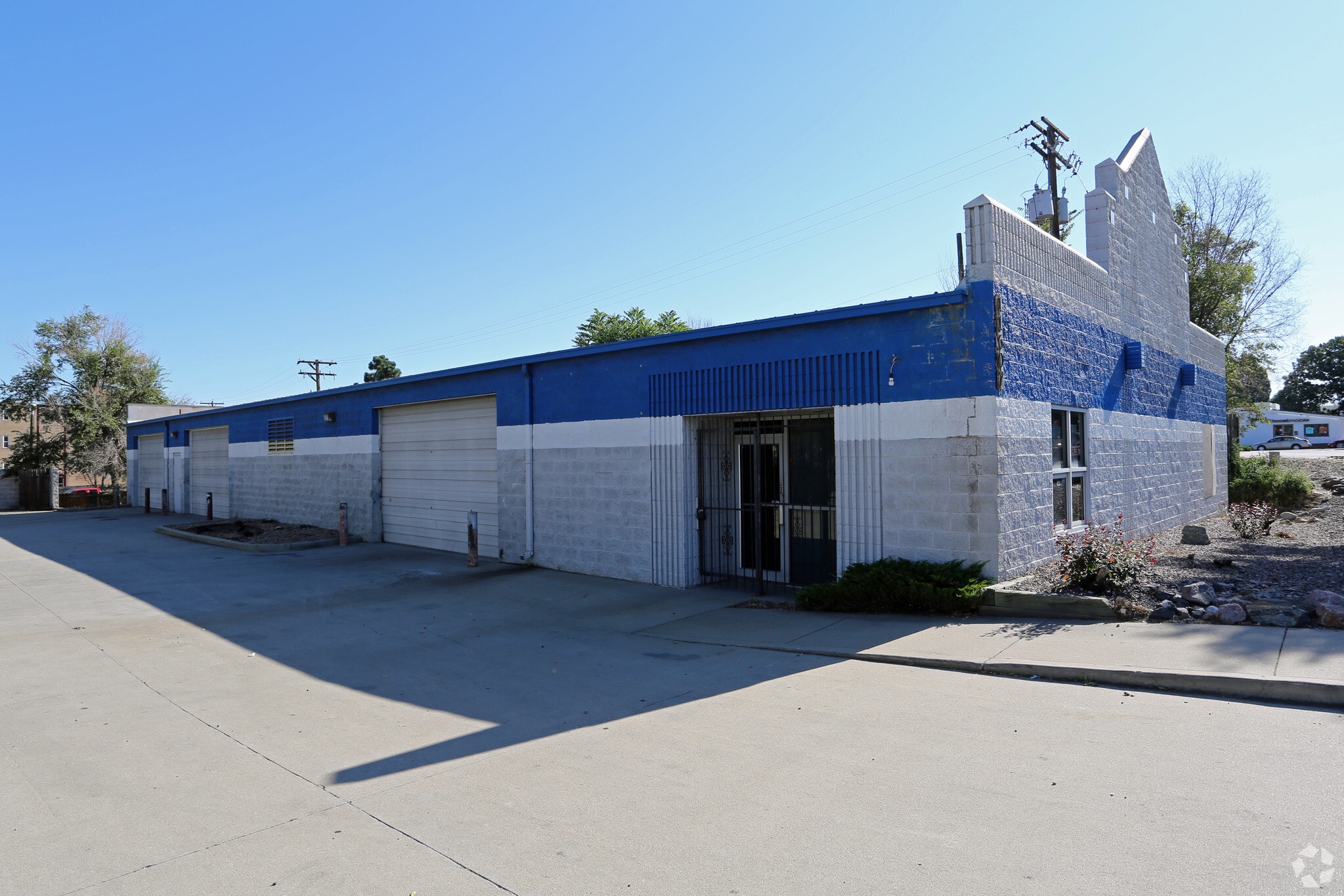 11607 E Colfax Ave, Aurora, CO for lease Primary Photo- Image 1 of 11