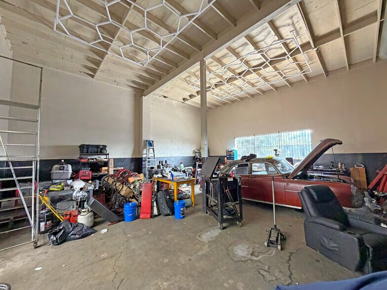 3700 Fruitland Ave, Maywood, CA à louer - Photo intérieure - Image 3 de 4