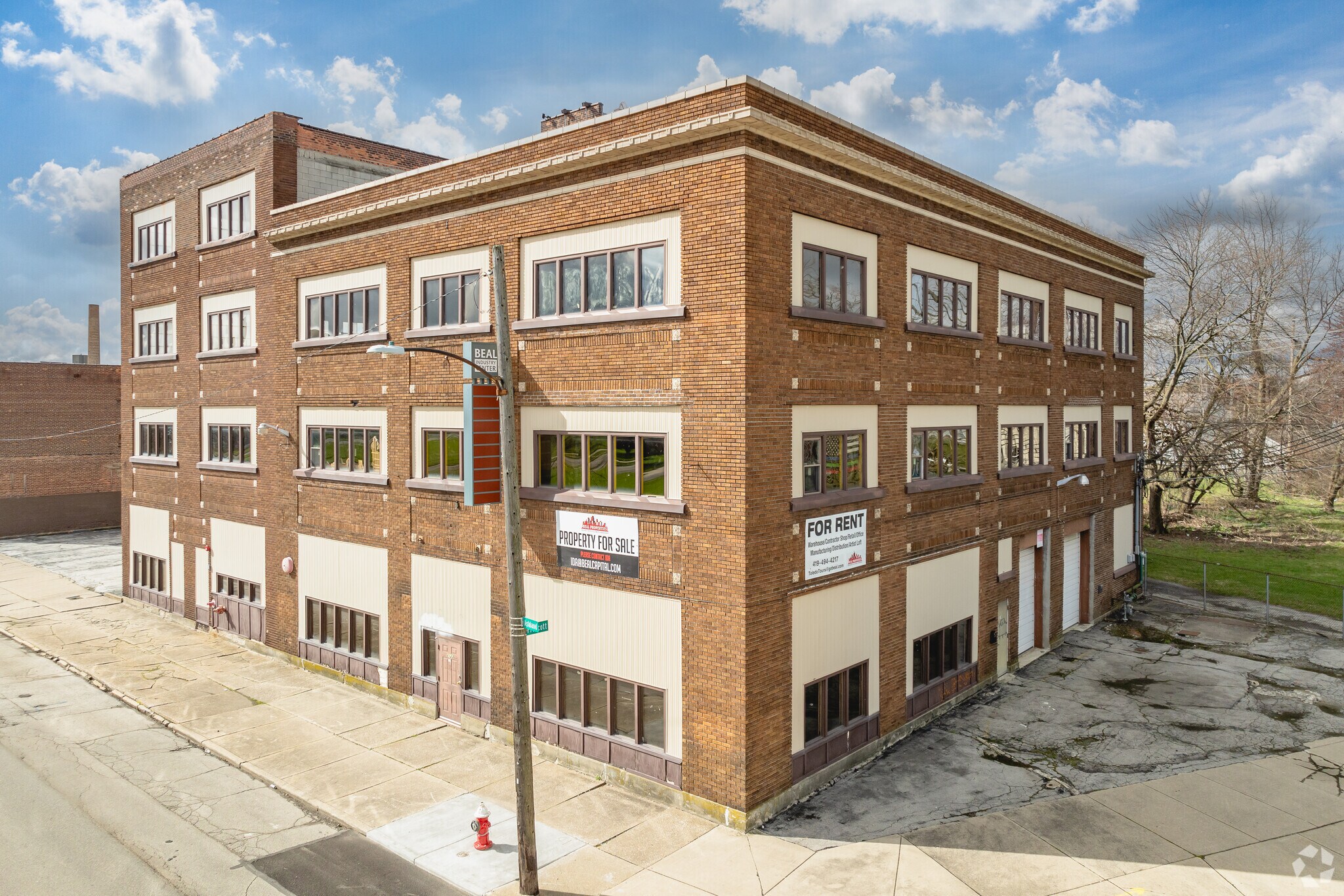 2119 Ashland Ave, Toledo, OH à louer Photo du bâtiment- Image 1 de 8