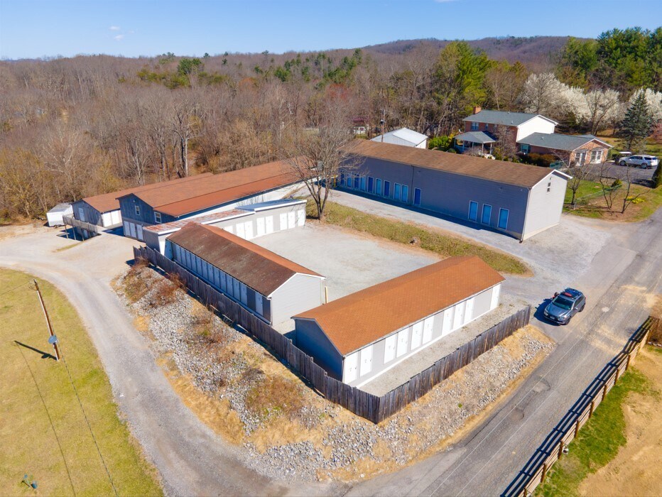 920 Magnolia Ln, Christiansburg, VA à vendre Photo principale- Image 1 de 1