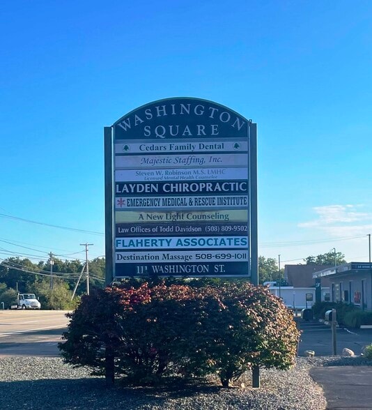 111 Washington St, Plainville, MA for lease - Building Photo - Image 2 of 15