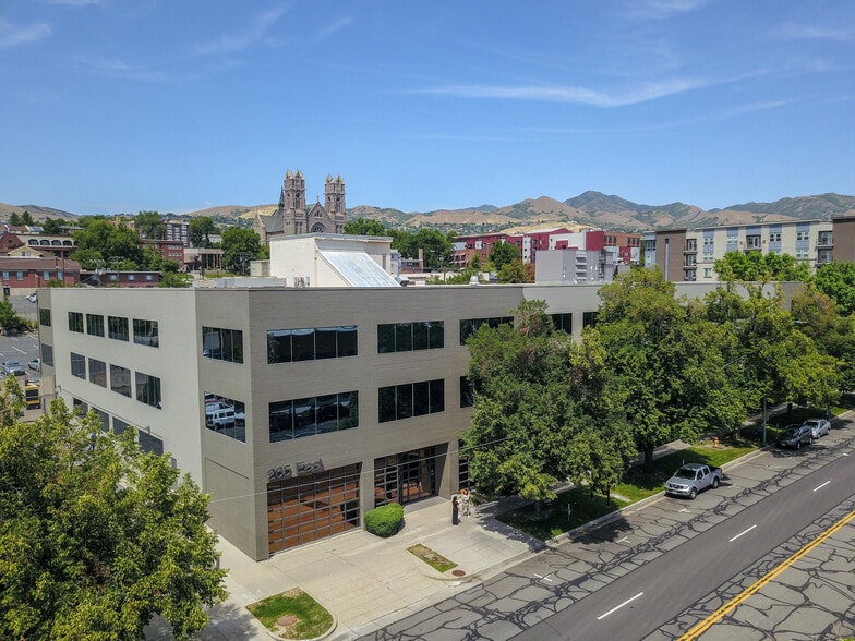 265 E 100 S, Salt Lake City, UT for lease - Building Photo - Image 2 of 8
