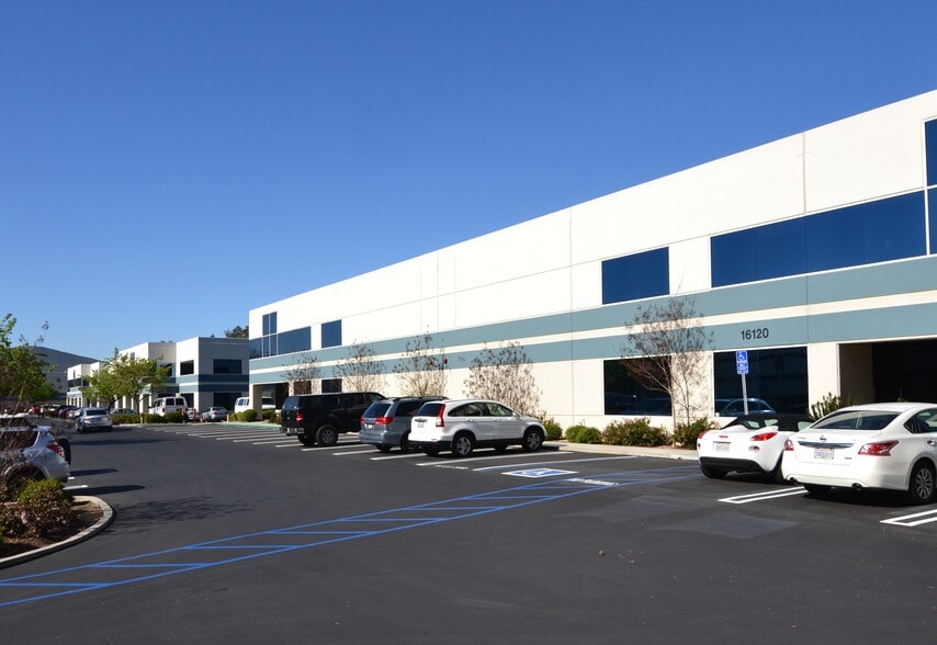 16130 W Bernardo Dr, San Diego, CA for lease - Building Photo - Image 2 of 5