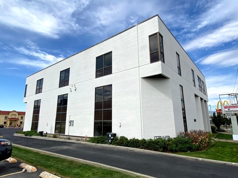 411 W 7200 S, Midvale, UT à vendre - Photo du bâtiment - Image 2 de 7