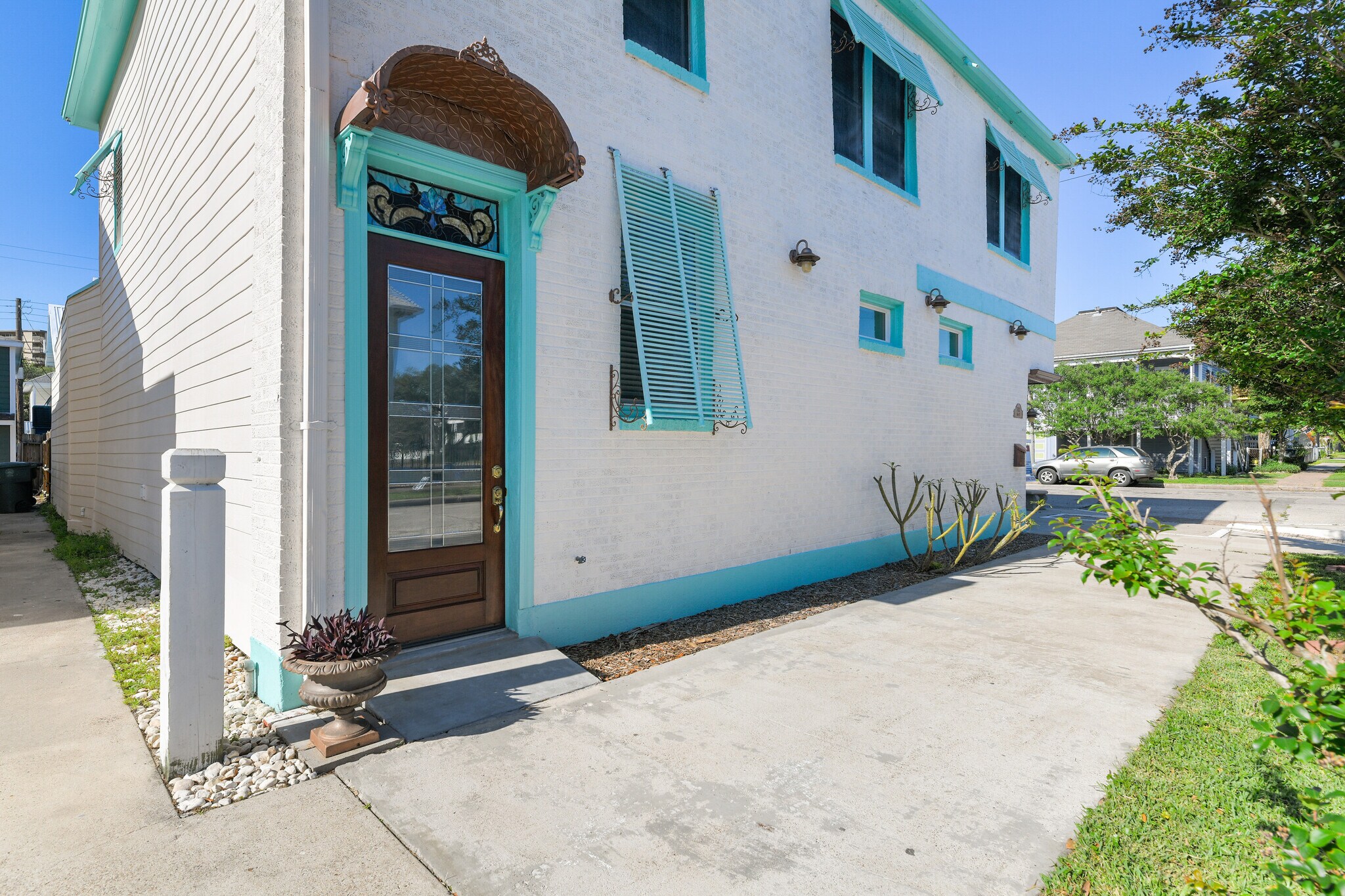 2102 Avenue N, Galveston, TX for sale Primary Photo- Image 1 of 33