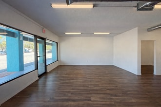 5049-5133 Ocean Blvd, Sarasota, FL for lease Interior Photo- Image 2 of 6