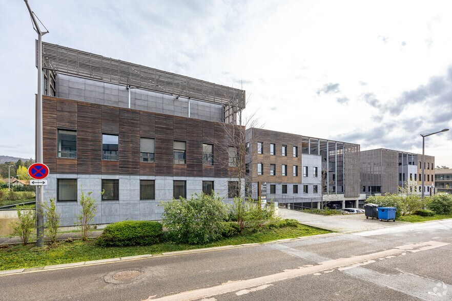 Bureau dans Limonest à vendre - Photo du bâtiment - Image 2 de 2