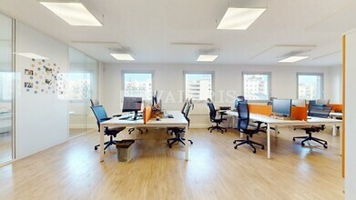 6 Place Charles Hernu, Villeurbanne for lease Building Photo- Image 2 of 10