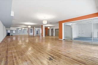 838 Sixth Ave, New York, NY for lease Interior Photo- Image 2 of 6