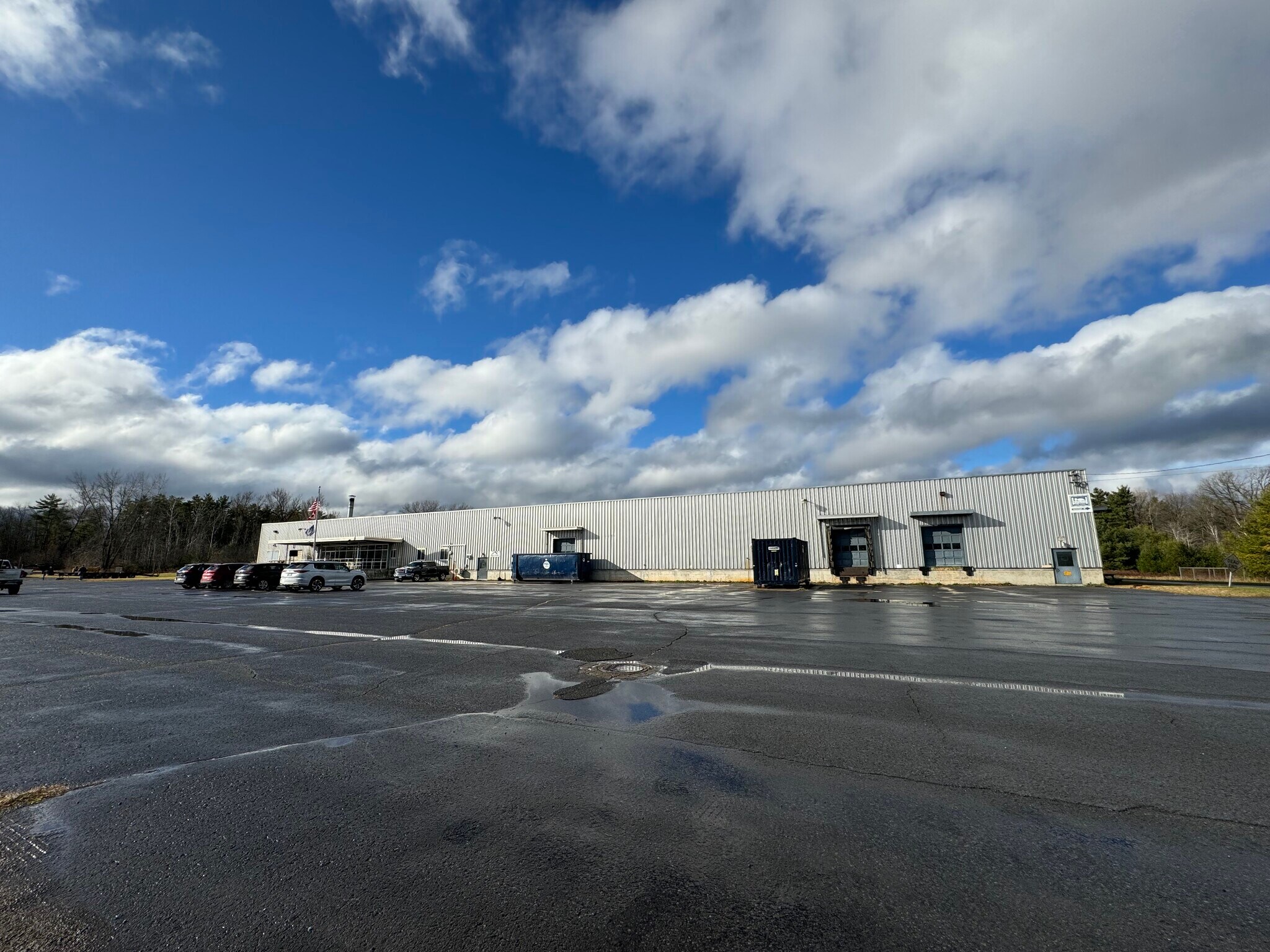 39 Myers Way, Willsboro, NY à louer Photo du bâtiment- Image 1 de 9