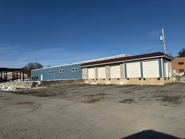 Plus de détails pour 1501 Frush Valley Rd, Reading, PA - Industriel à louer