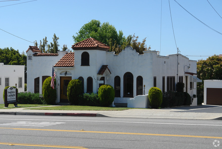 1642-1644 E Main St, Ventura, CA à vendre - Photo principale - Image 1 de 1