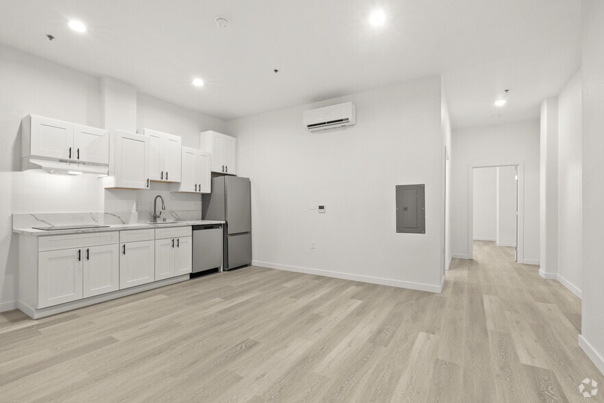 818 K St, Sacramento, CA for sale - Interior Photo - Image 3 of 14