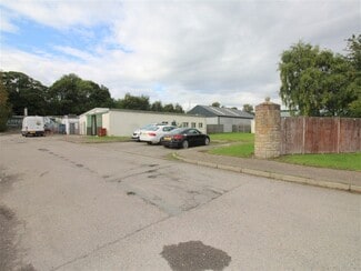 Plus de détails pour Munro Fruit Merchants, Tain - Commerce de détail à vendre