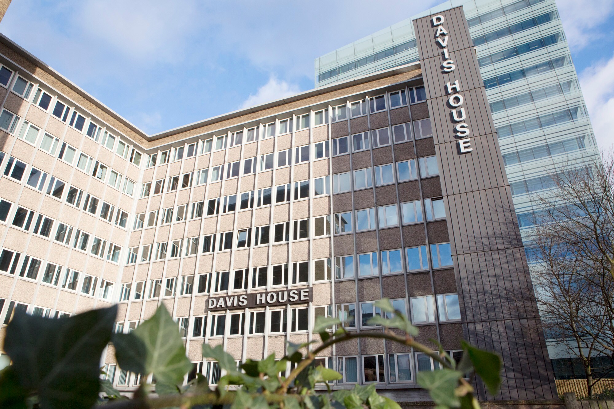 69-77 Robert St, Croydon à vendre Photo du bâtiment- Image 1 de 1