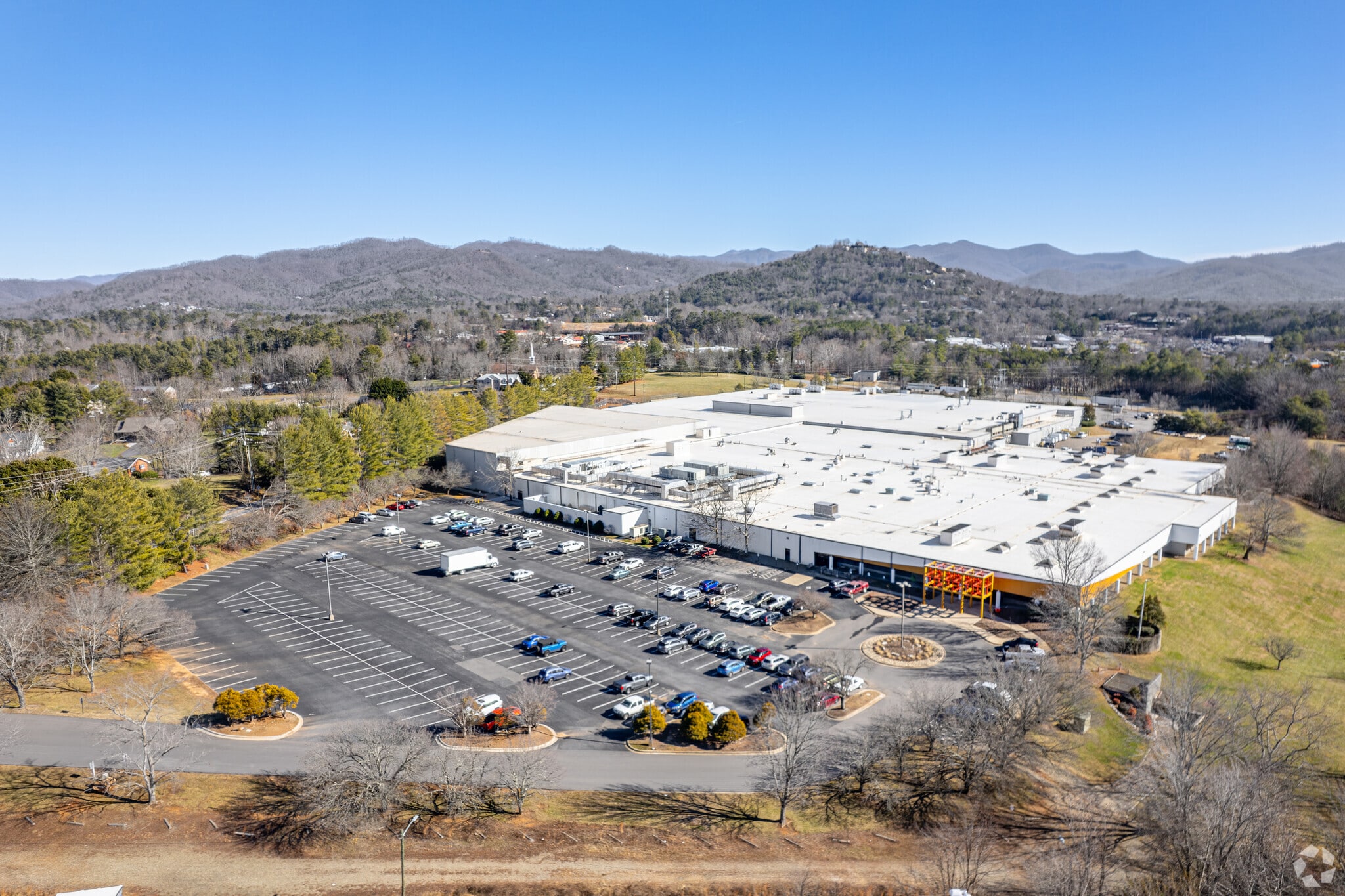 108 Monticello Rd, Weaverville, NC for lease Building Photo- Image 1 of 24