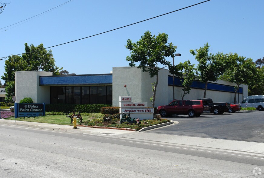 4115 E Main St, Ventura, CA à louer - Photo du bâtiment - Image 2 de 2