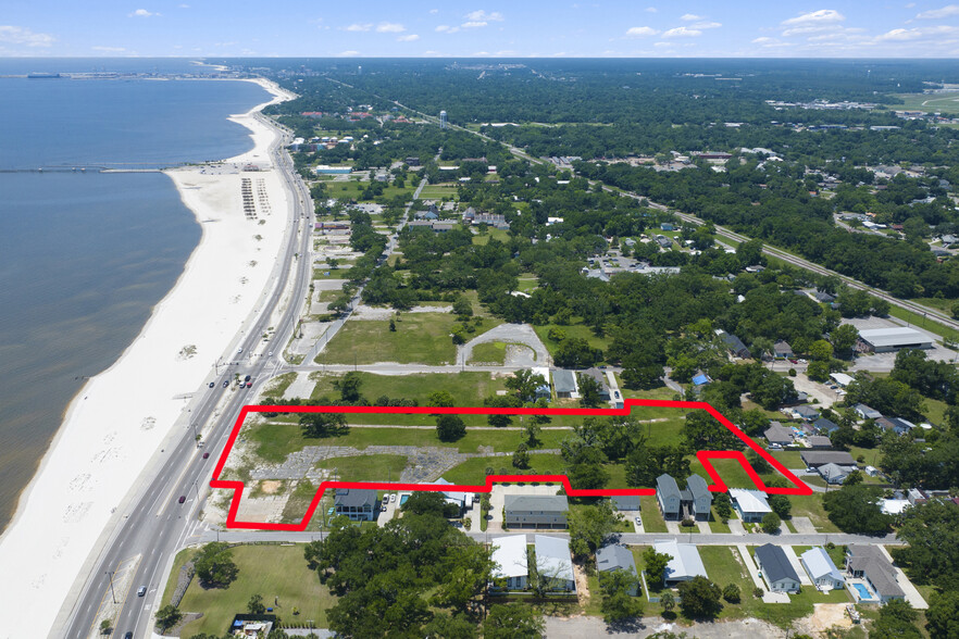 830 E Beach Blvd, Gulfport, MS à vendre - Photo du bâtiment - Image 1 de 25