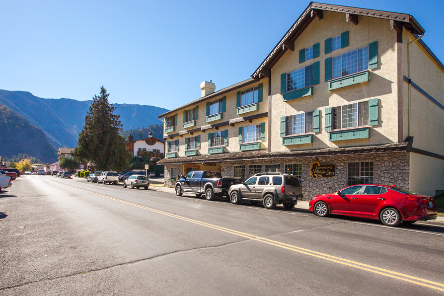 1016 Commercial St, Leavenworth, WA for sale - Building Photo - Image 1 of 1