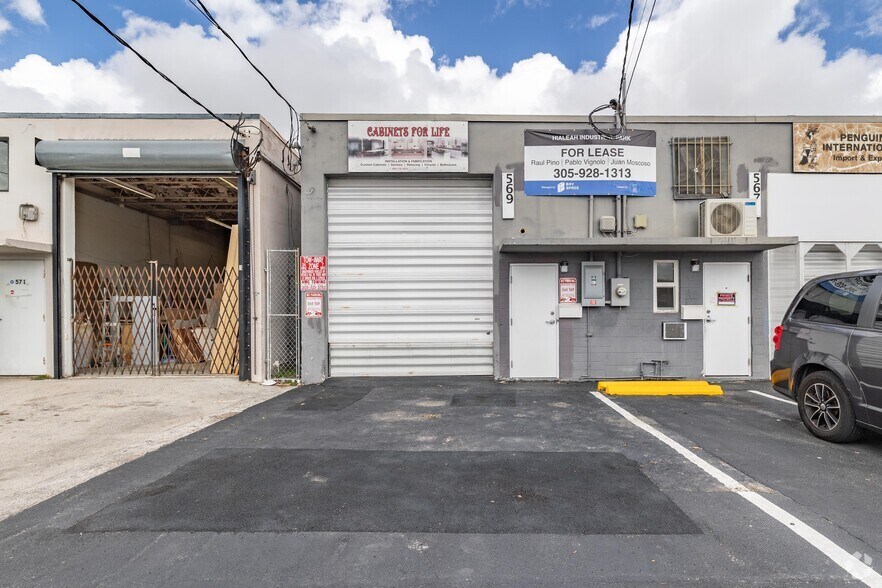 653 W 27th St, Hialeah, FL à louer - Photo du bâtiment - Image 3 de 12