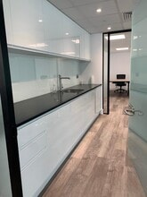153 Wandsworth Rd, London for lease Interior Photo- Image 2 of 6