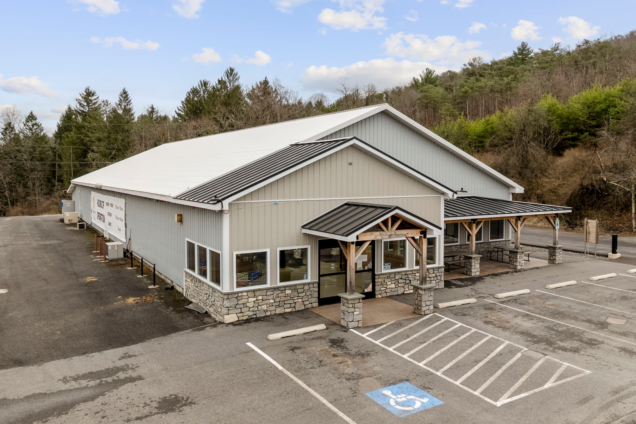 4144 Pennsylvania 147 Hwy, Herndon, PA for sale Primary Photo- Image 1 of 70