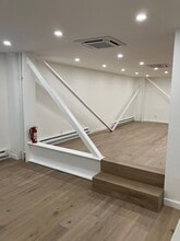 460 Seventh Ave, New York, NY for lease Interior Photo- Image 2 of 10