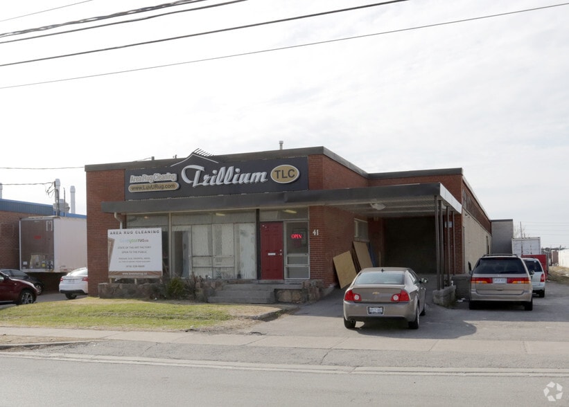 41 Advance Rd, Toronto, ON for sale - Building Photo - Image 3 of 11