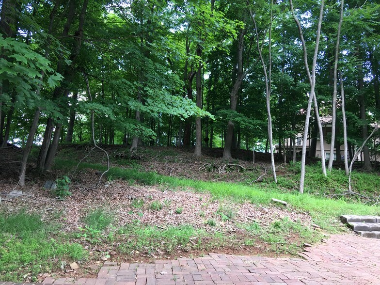 968 Somerset St, Watchung, NJ à vendre - Photo du bâtiment - Image 3 de 14